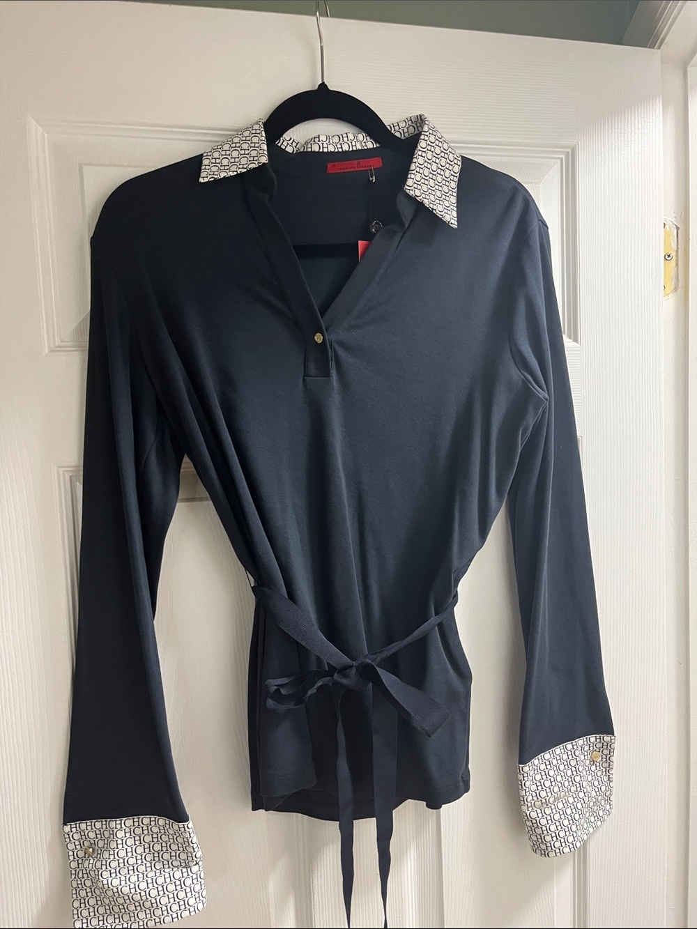 Carolina Herrera Navy Long-Sleeve One Button Top with Patterned Collar & Cuffs